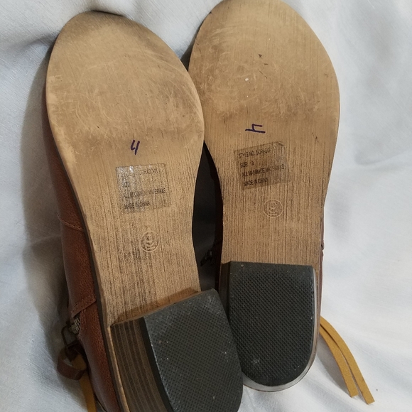 Breckelle's brown ankle Booties Size 9 - Picture 7 of 7